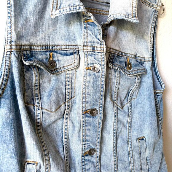 Merona Blue Denim Vest Jean Jacket Women's Medium - Picture 2 of 5